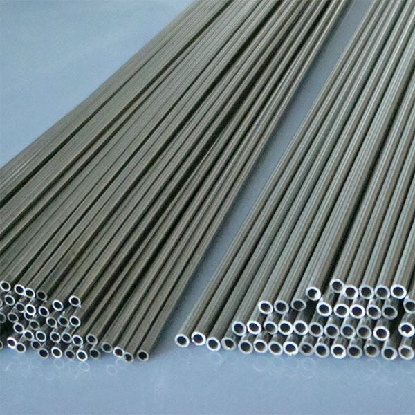 Tiub kapilari titanium